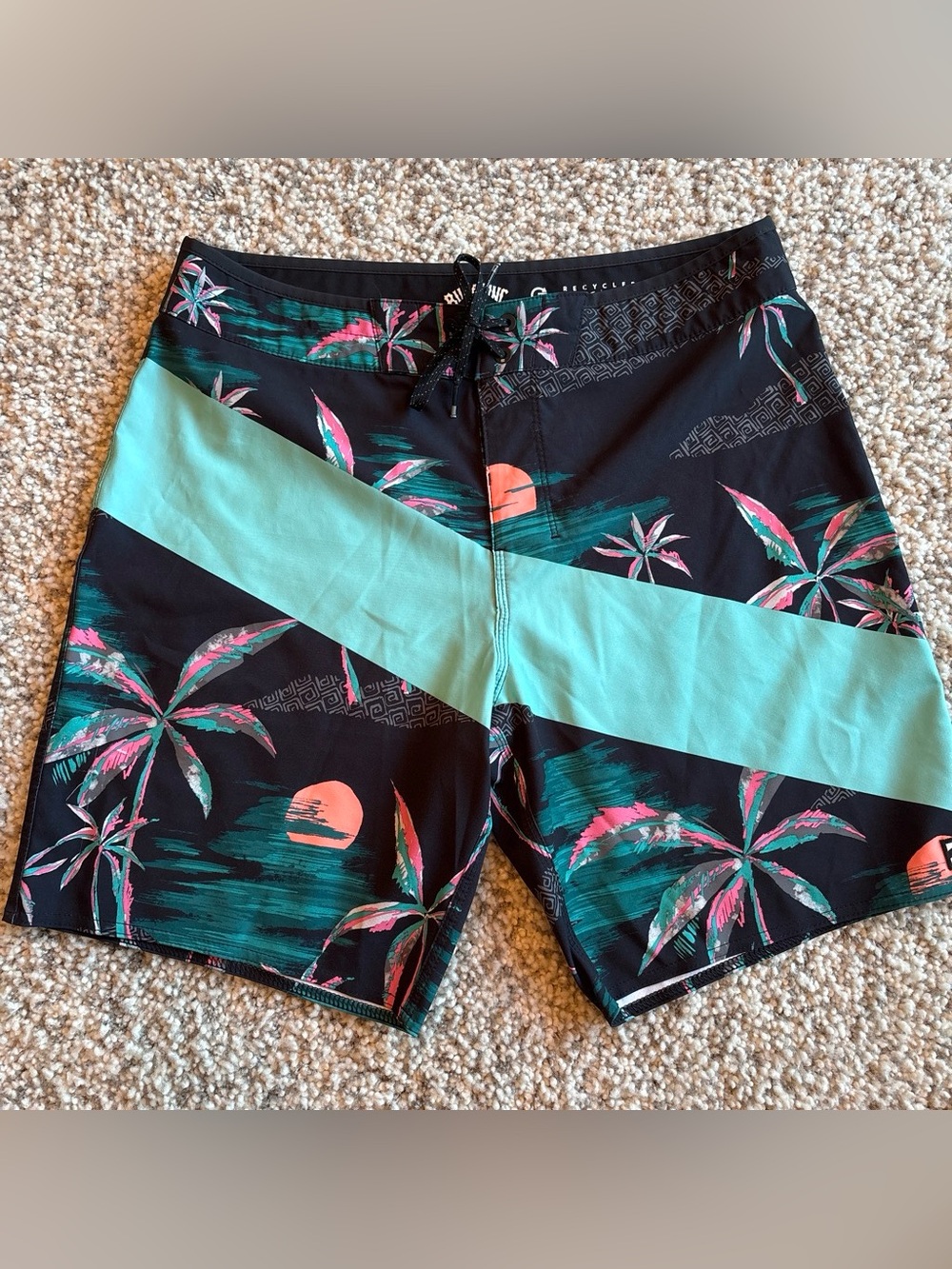 Billabong Board Shorts / Swim Trunks